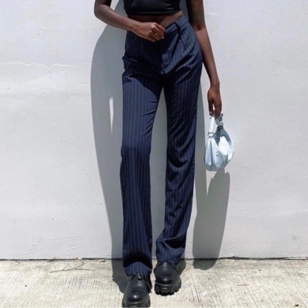 NWOT VRG GRL Fair Play Pinstripe Pants // Navy